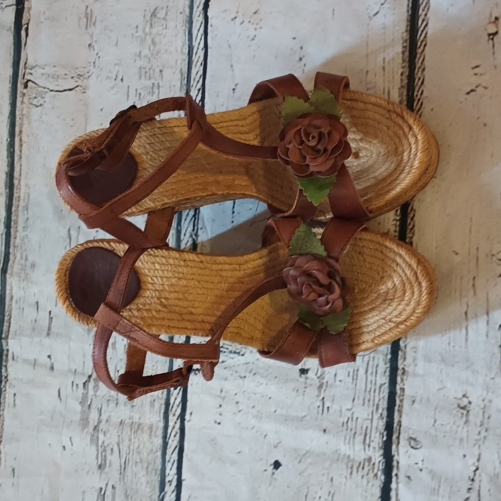 Andre Assous Brown Green Leather Floral Boho Espadrille Rope Wedge Heels 7